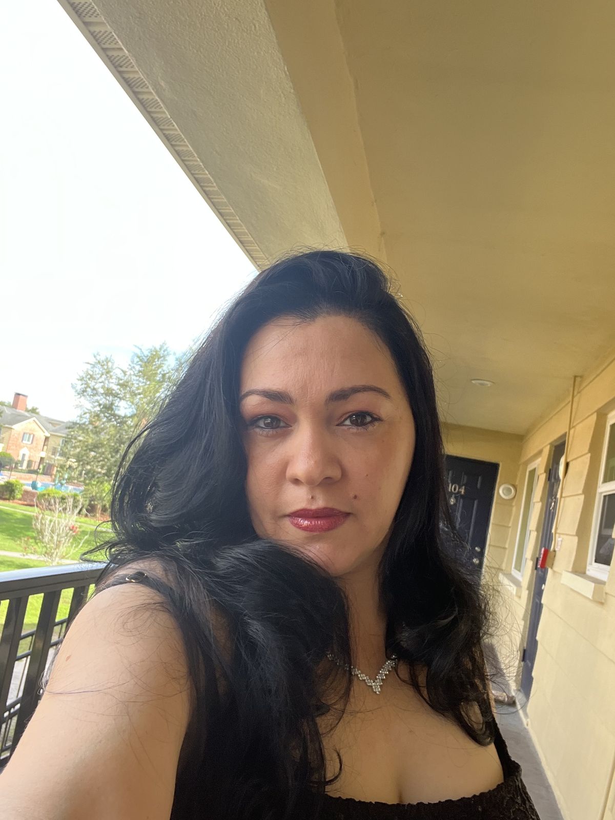 <em>Laura. F</em>
